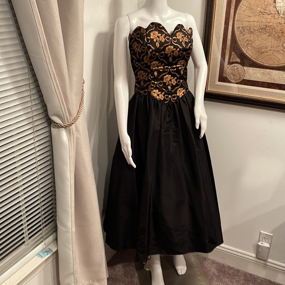 GUNNE SAX BY JESSICA McCUNTOCK Dresses & Skirts - VINTAGE GUNNESAX BY JESSICA McCUNTOCK DRESS SIZE 9